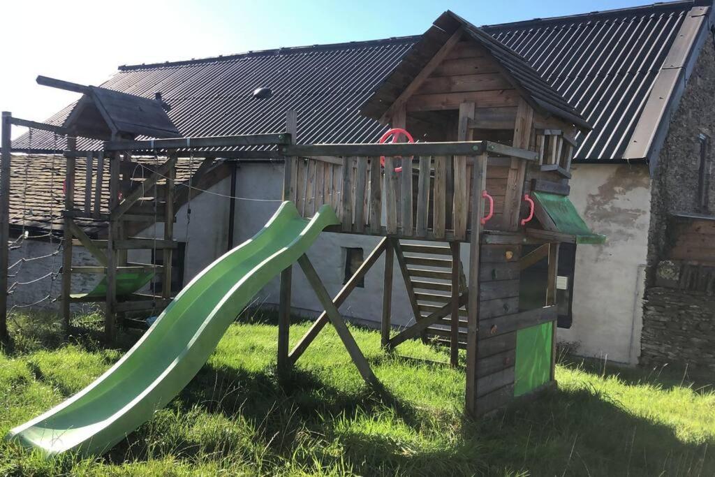 The Milking Parlour At Berthllwyd Villa Quakers Yard Bagian luar foto